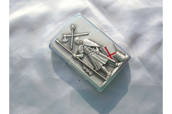 Zippo accendino Crusader Armed